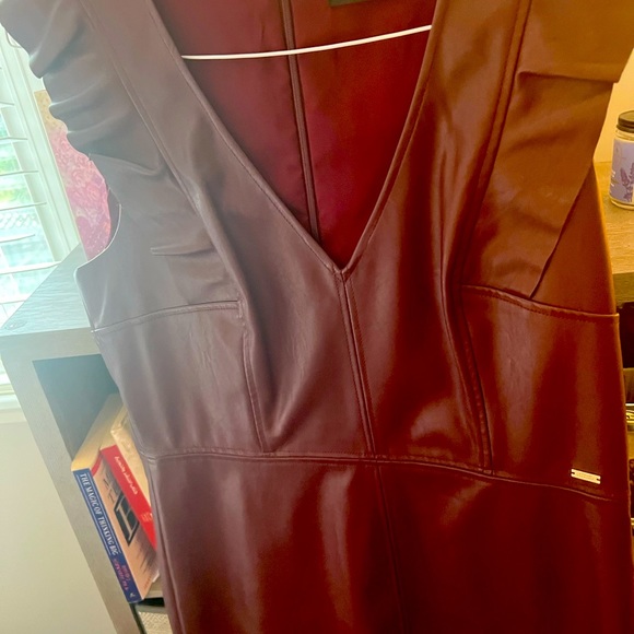 Leather burgundy sleeveless Armani exchange dress - Picture 4 of 4